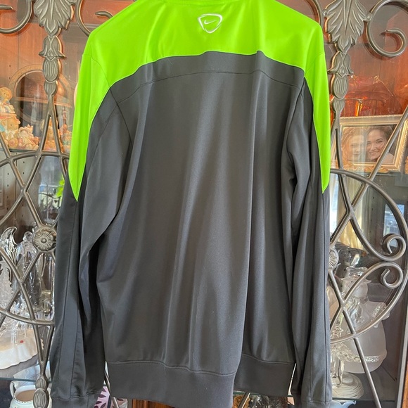 Nike Zip - Picture 3 of 3